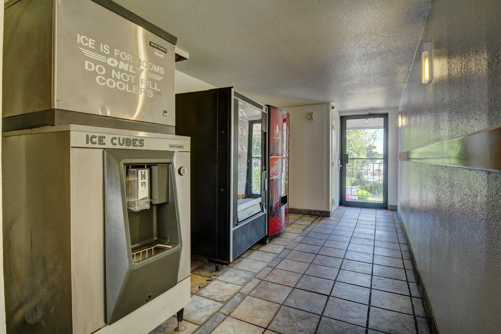 Motel 6-Chicopee, Ma - Springfield Екстер'єр фото