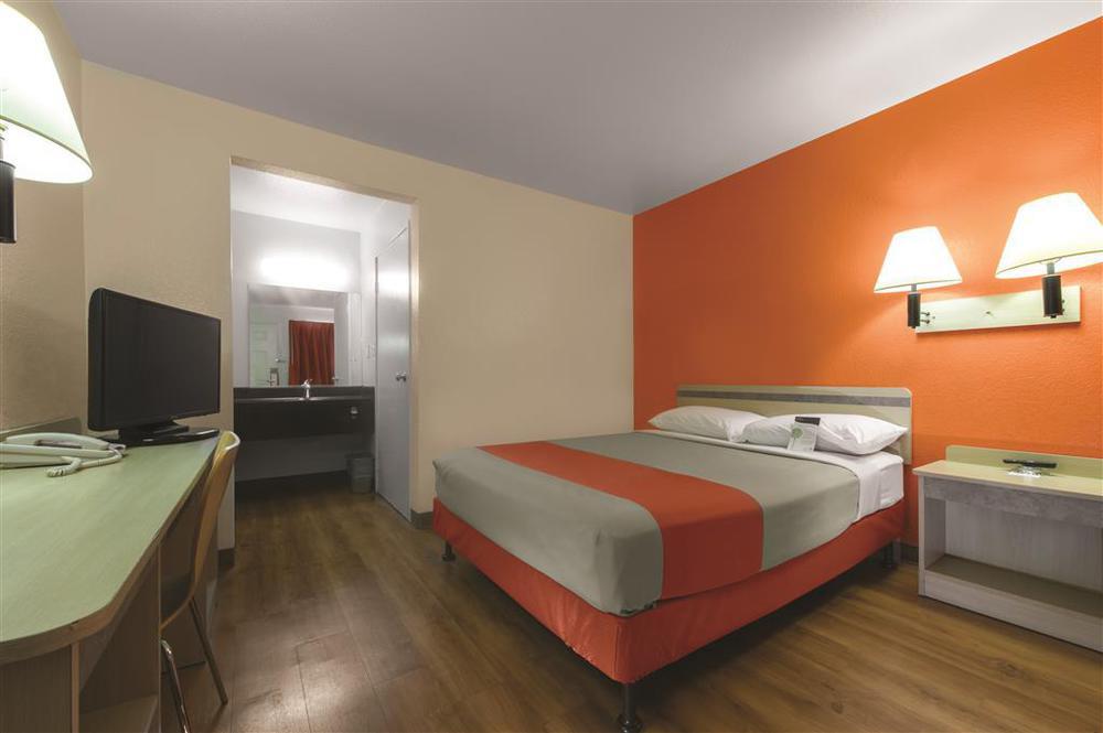 Motel 6-Chicopee, Ma - Springfield Номер фото
